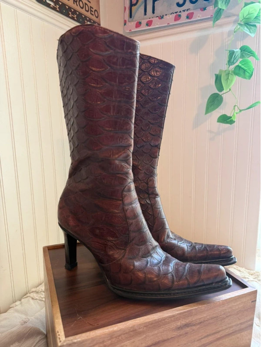 Nine West Molasses Brown Croc Embossed Leather Knee High Boots Size 7